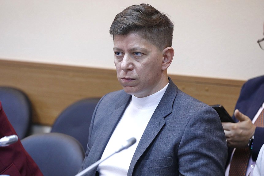 Круглый стол на тему «Сохранение экосистем через устойчивое развитие ООПТ»