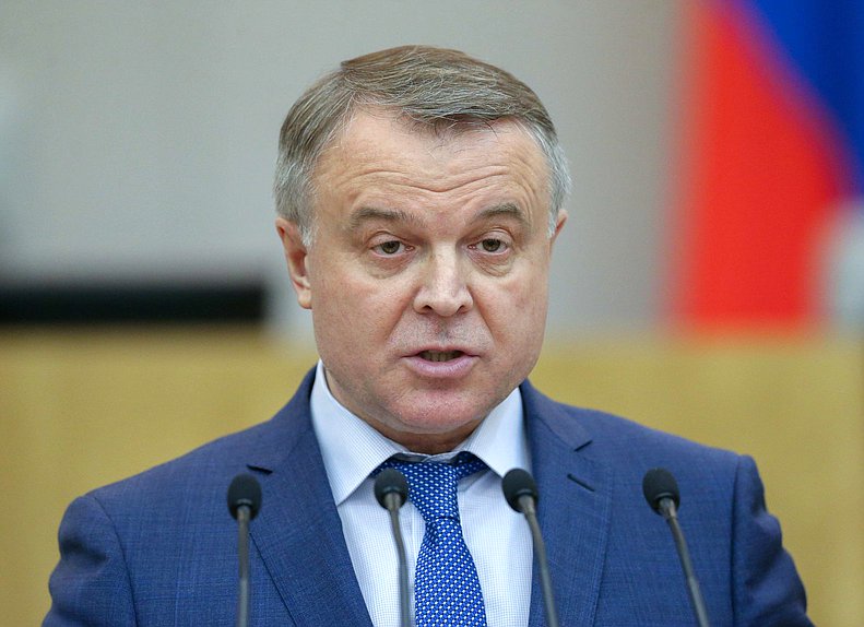 Член Комитета по государственному строительству и законодательству Николай Брыкин