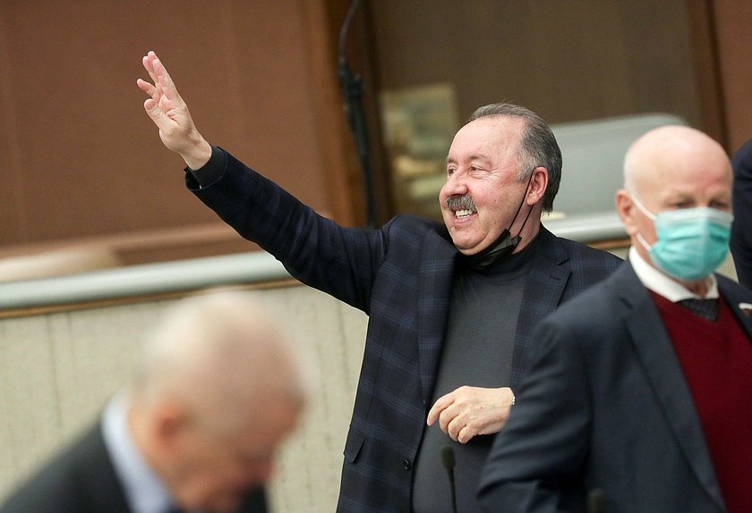 Председатель Комитета по делам национальностей Валерий Газзаев