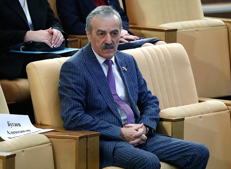 Заместитель Председателя Комитета по просвещению Нурбаганд Нурбагандов