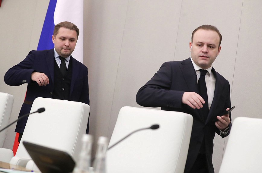 Заместители Председателя Государственной Думы Борис Чернышов и Владислав Даванков