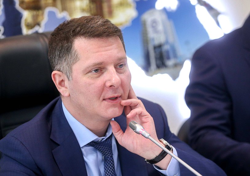Председатель Комитета по экономической политике, промышленности, инновационному развитию и предпринимательству Сергей Жигарев