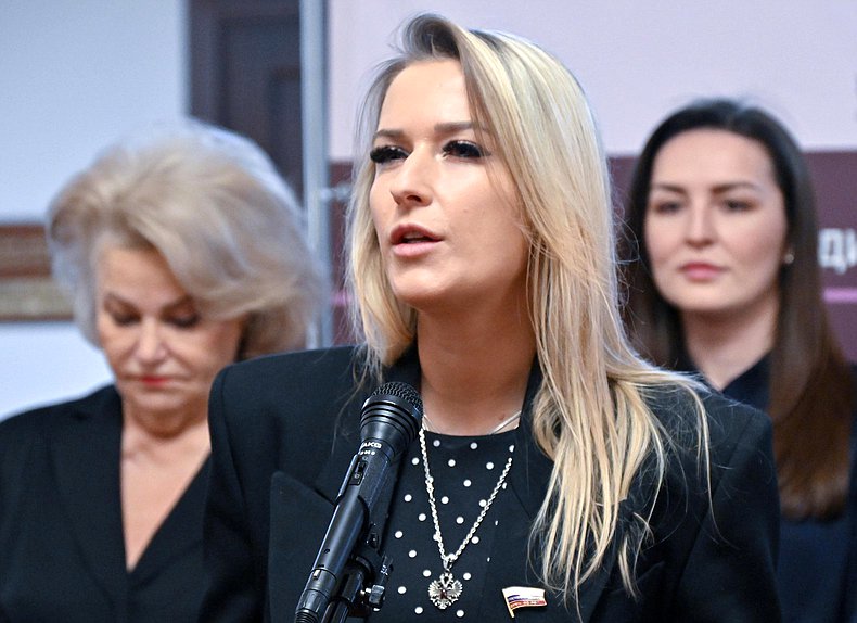 Председатель Комитета по развитию гражданского общества, вопросам общественных и религиозных объединений Яна Лантратова