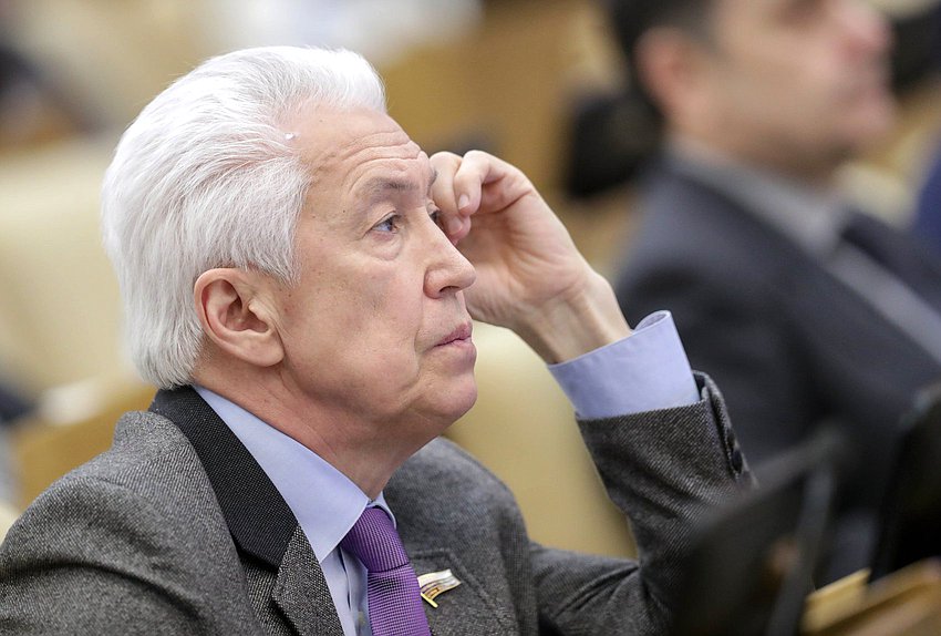 Руководитель фракции «Единая Россия» Владимир Васильев