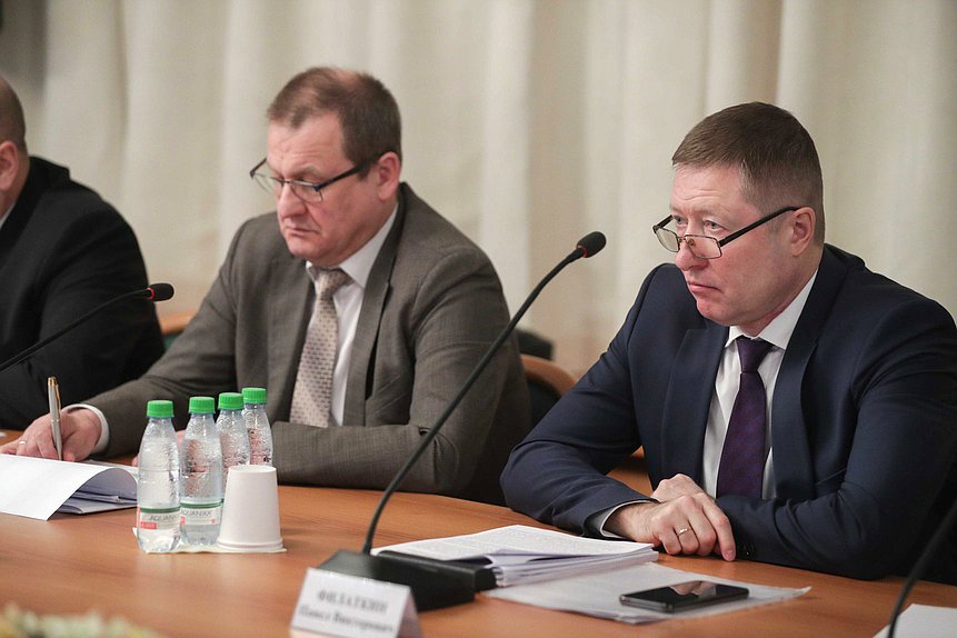 Круглый стол на тему «Законодательное регулирование в сфере обеспечения безопасности ведения горных работ в угольной отрасли»