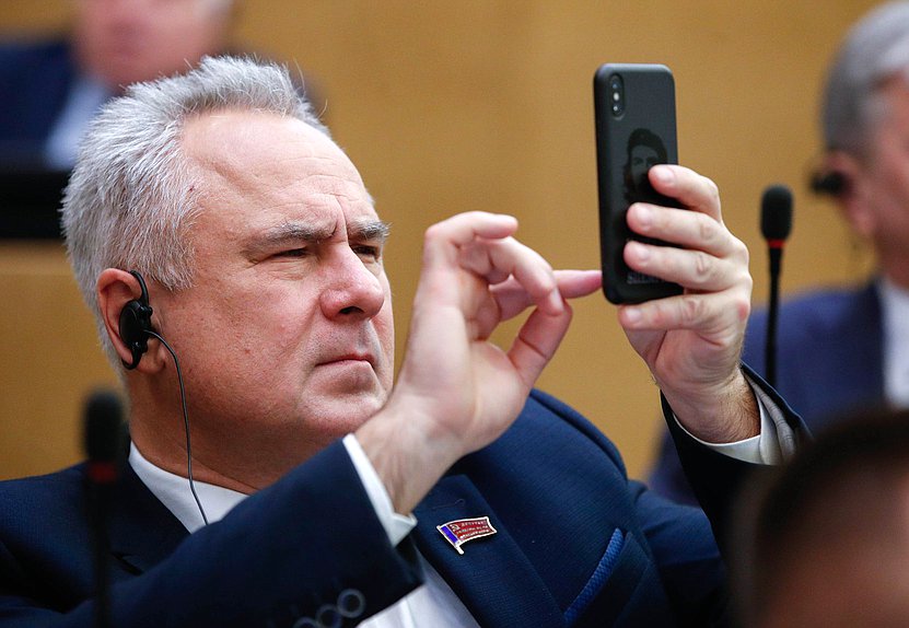 Член Комитета по бюджету и налогам Евгений Бессонов