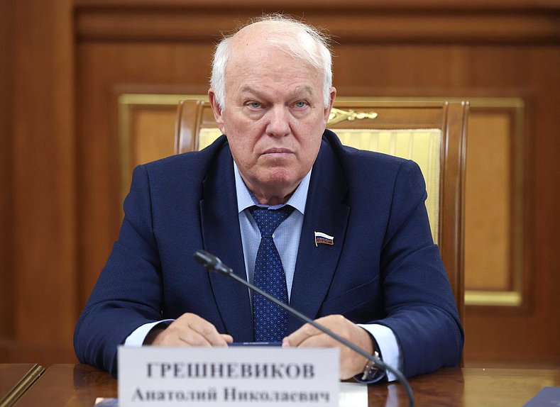 Заместитель Председателя Комитета по экологии, природным ресурсам и охране окружающей среды Анатолий Грешневиков