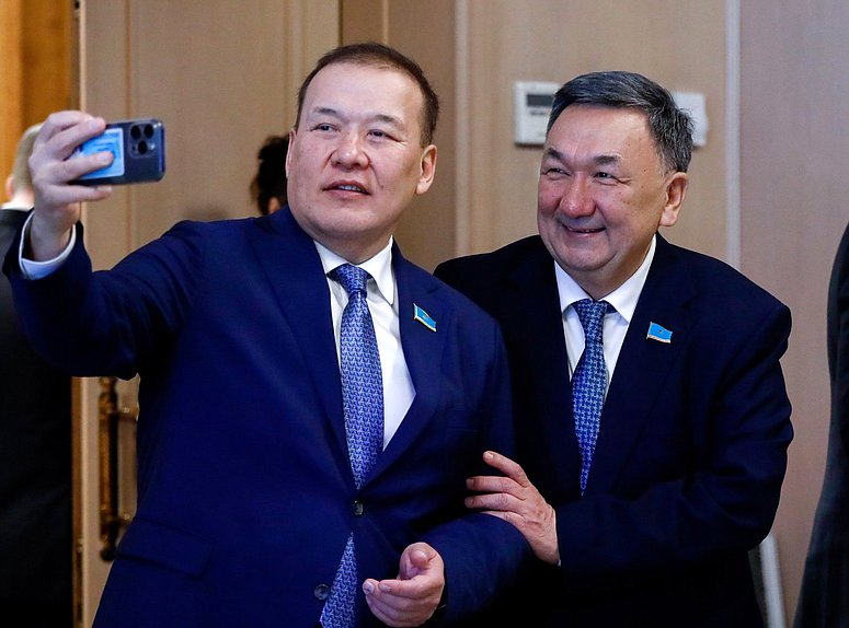 Заседание Межпалатной комиссии по сотрудничеству между Государственной Думой и Мажилисом Парламента Республики Казахстан