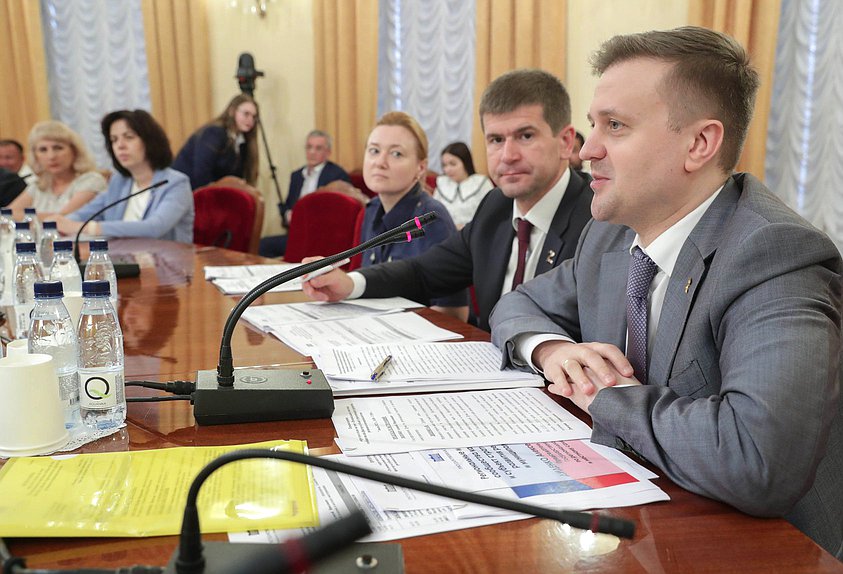Председатель Комитета по региональной политике и местному самоуправлению Алексей Диденко