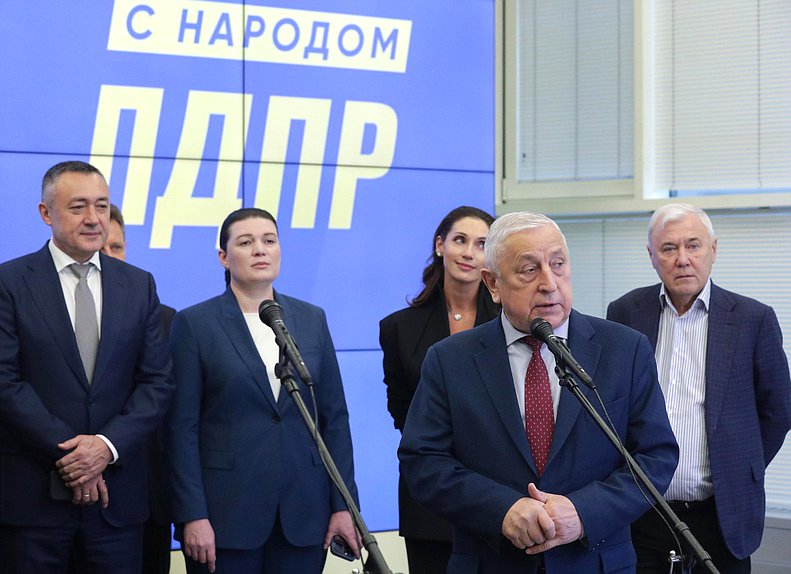 Председатель Комитета по развитию Дальнего Востока и Арктики Николай Харитонов