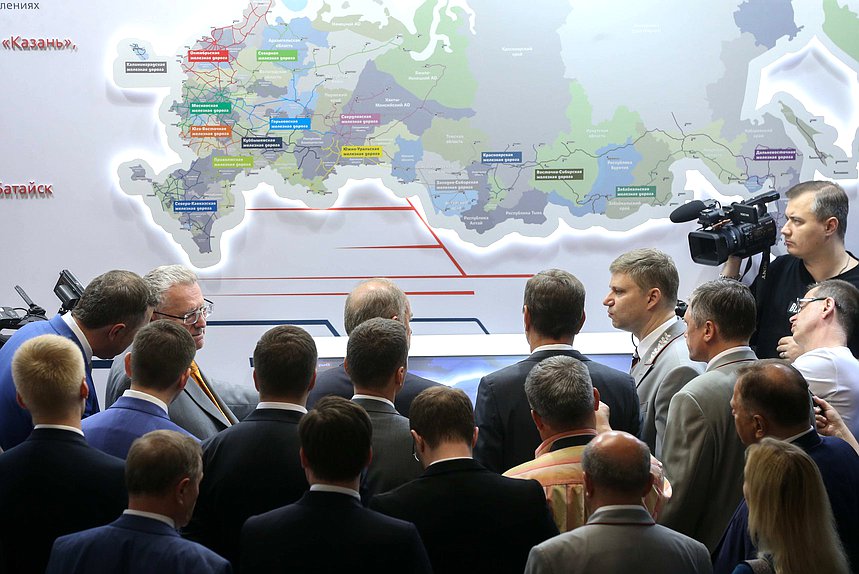 Открытие выставки ОАО «РЖД» в рамках Дней российских железных дорог в Государственной Думе