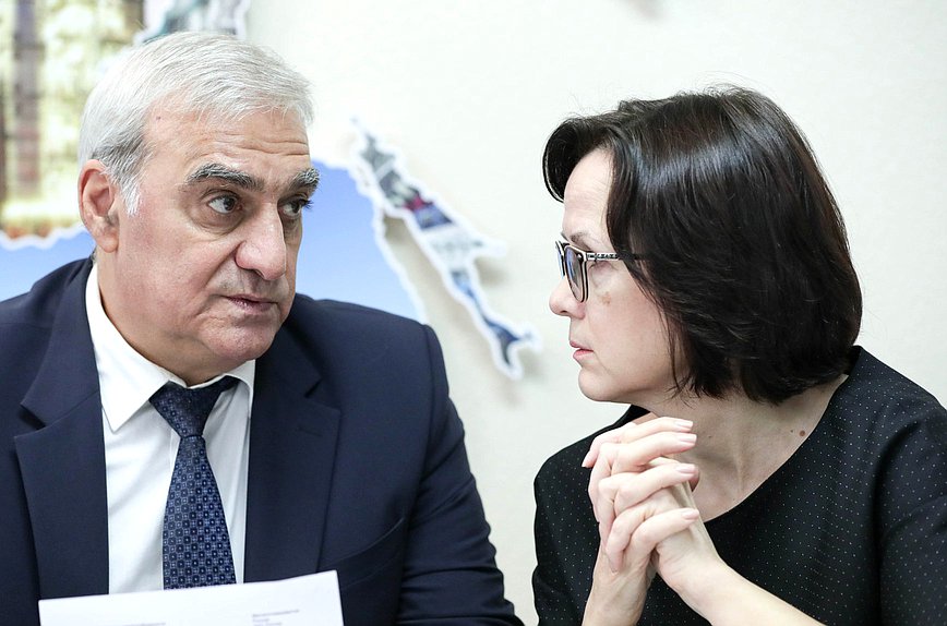 Заседание Комитета по промышленности и торговле