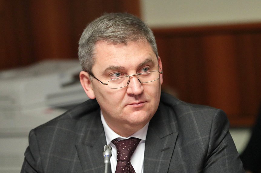 Заместитель Председателя Комитета по контролю Дмитрий Ламейкин