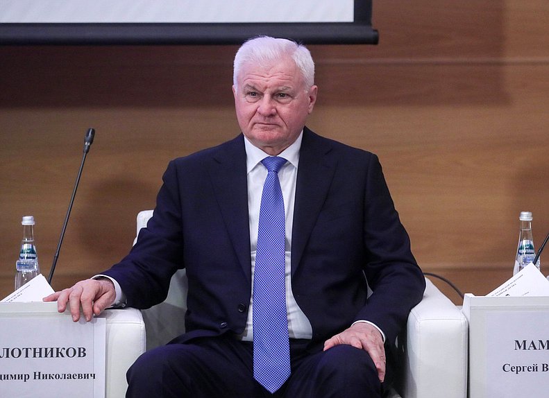Первый заместитель Председателя Комитета по аграрным вопросам Владимир Плотников