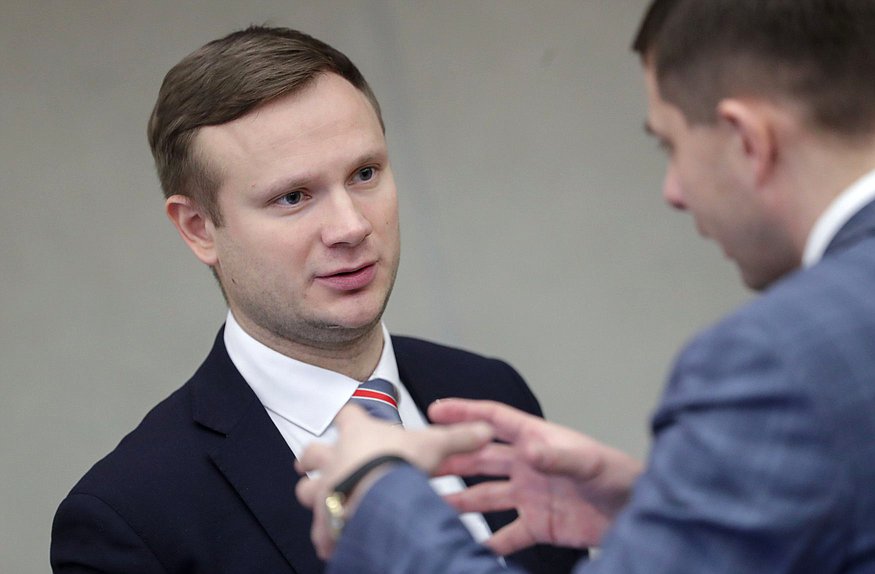 Заместитель Председателя Комитета по молодежной политике Владимир Исаков