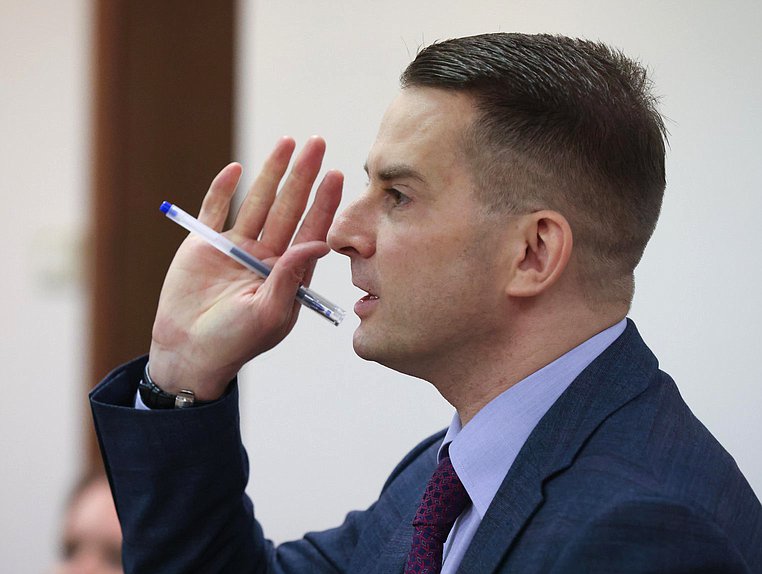 Председатель Комитета по труду, социальной политике и делам ветеранов Ярослав Нилов