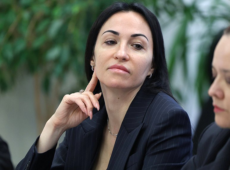 Член Комитета по делам национальностей Анастасия Удальцова