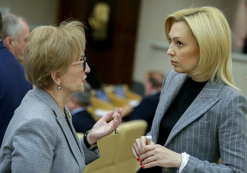 Заместитель Председателя Государственной Думы Ольга Тимофеева и член Комитета по энергетике Наталья Назарова