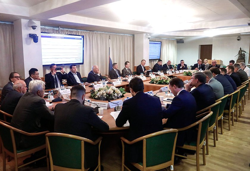 Заседание Комитета по экологии, природным ресурсам и охране окружающей среды