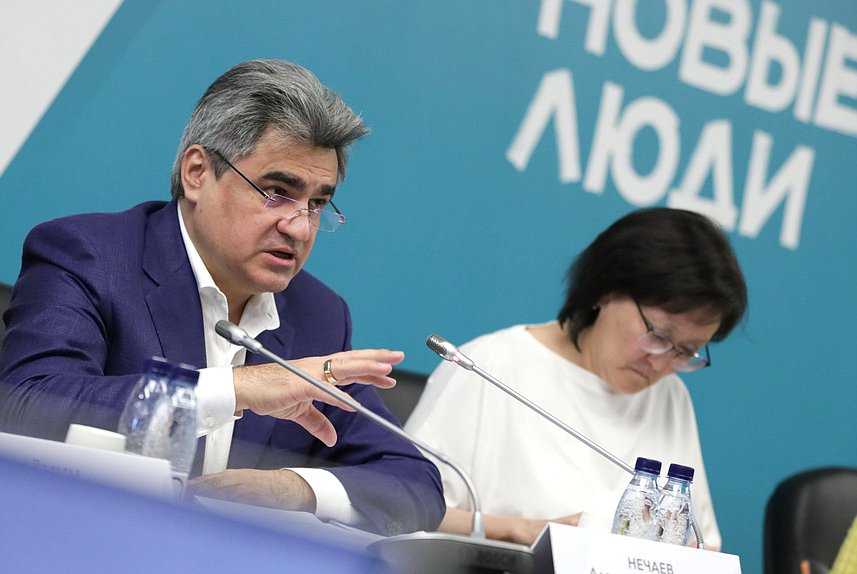 Руководитель фракции «Новые люди» Алексей Нечаев