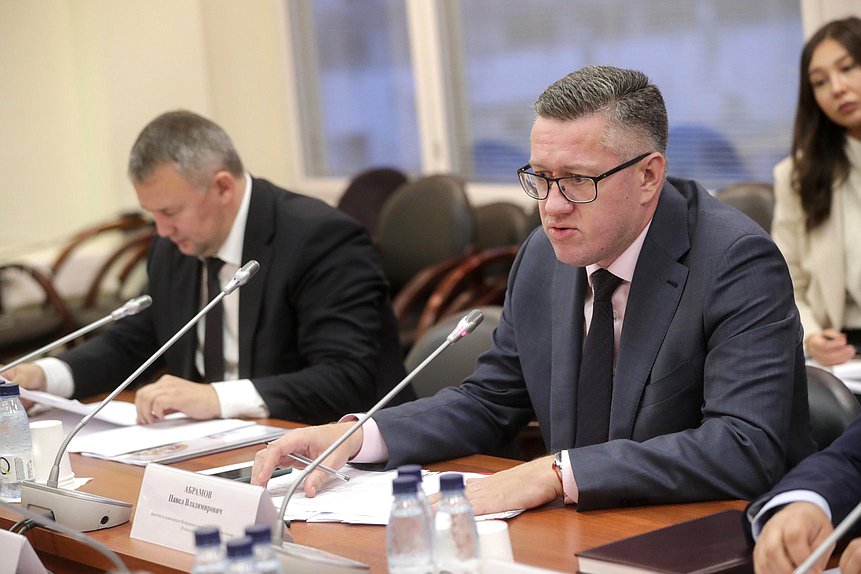 Заместитель руководителя Федерального агентства по делам молодежи Павел Абрамов