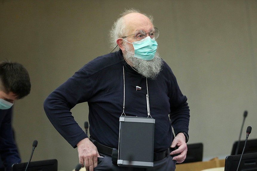 Член Комитета по просвещению Анатолий Вассерман