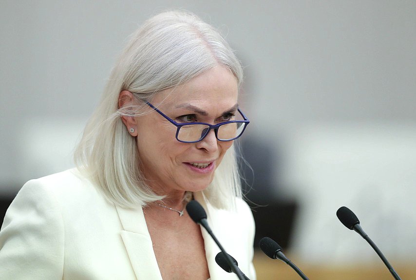 Заместитель Председателя Комитета по государственному строительству и законодательству Ирина Белых