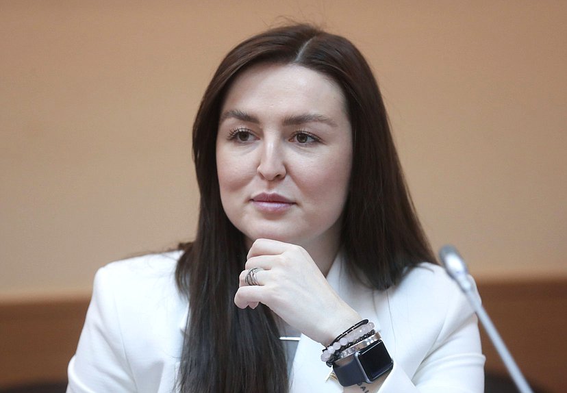 Член Комитета по просвещению Анна Скрозникова