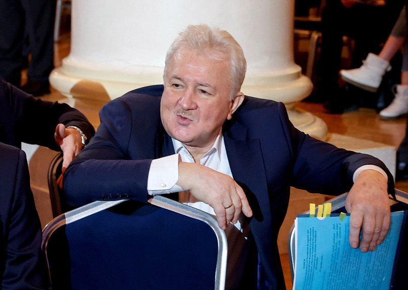 Председатель Комитета по транспорту и развитию транспортной инфраструктуры Евгений Москвичев