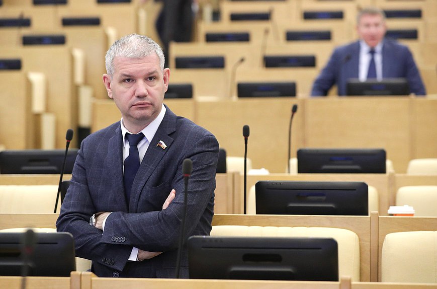Член Комитета по региональной политике и местному самоуправлению Михаил Кисляков