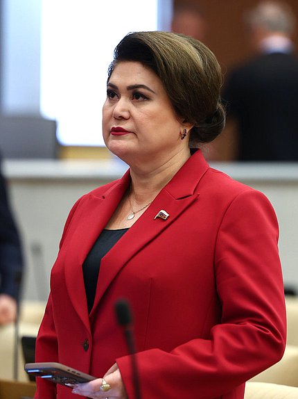 Член Комитета по труду, социальной политике и делам ветеранов Гульнур Кульсарина