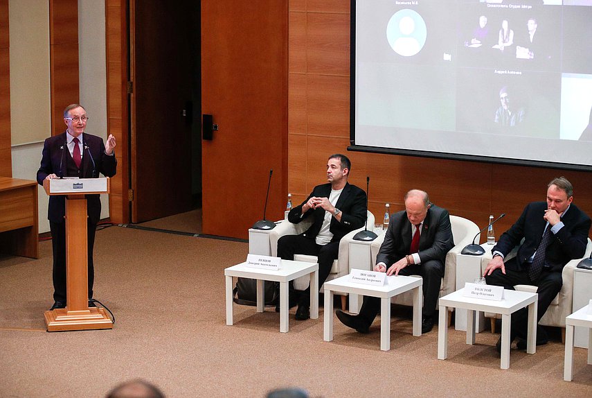 Первый заместитель Председателя Комитета по развитию гражданского общества, вопросам общественных и религиозных объединений Николай Бурляев