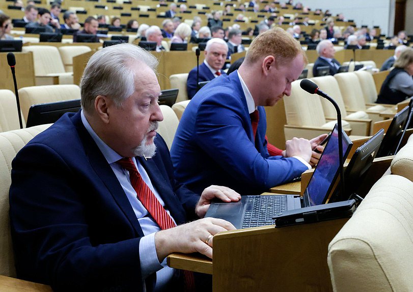 Заместители Председателя Комитета по развитию гражданского общества, вопросам общественных и религиозных объединений Сергей Обухов