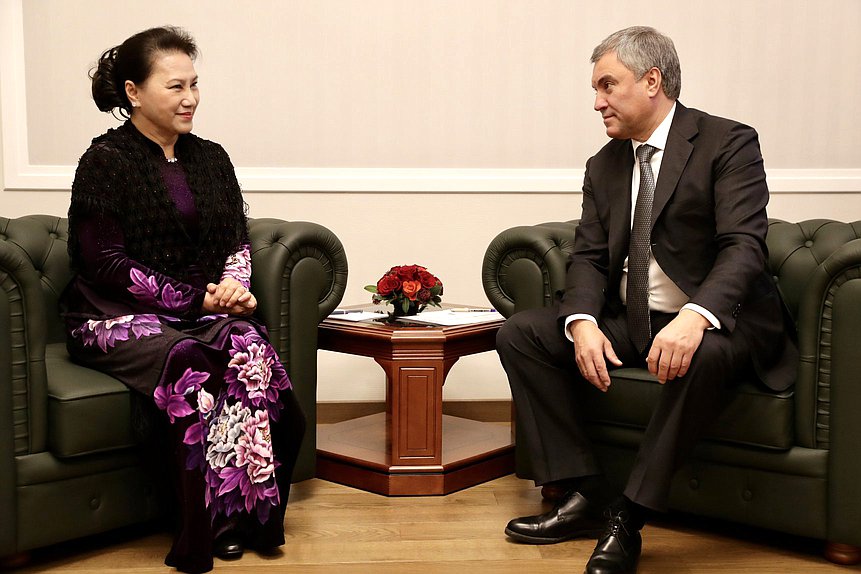 Chairman of the State Duma Viacheslav Volodin and Chairwoman of the National Assembly of Vietnam Nguyễn Thị Kim Ngân