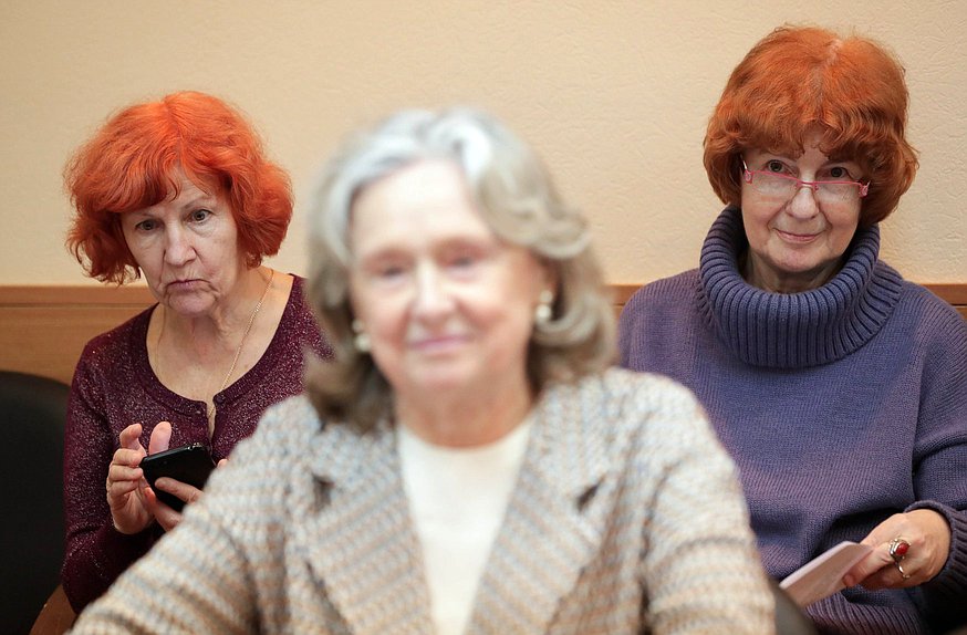 Заседание рабочей группы Комиссии по обеспечению жилищных прав граждан на тему «Правовое регулирование пилотного проекта создания некоммерческого фонда наемного жилья для граждан, участвующих в реализации крупных инвестиционных проектов на ТОСЭР»