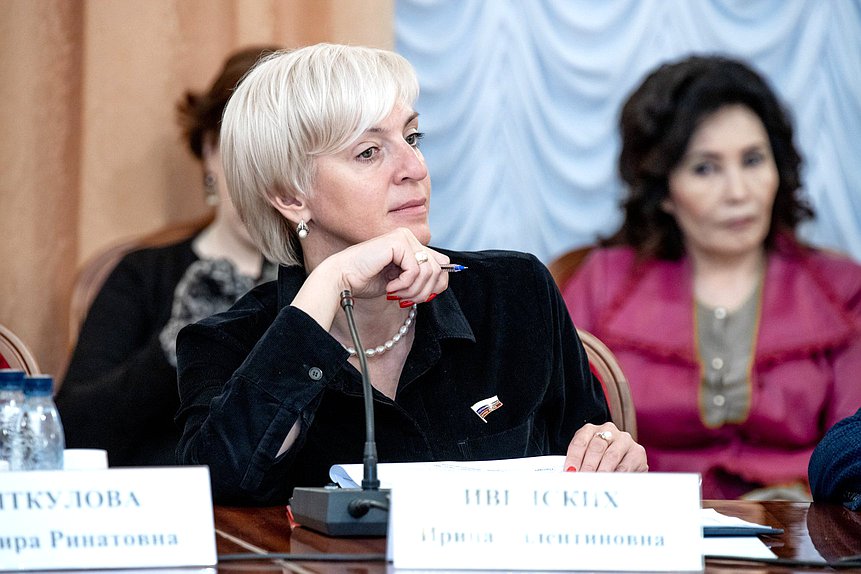 Заместитель Председателя Комитета по просвещению Ирина Ивенских