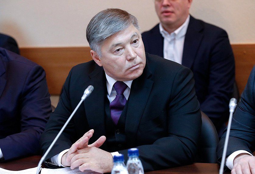 Первый заместитель Председателя Комитета по транспорту и развитию транспортной инфраструктуры Рифат Шайхутдинов