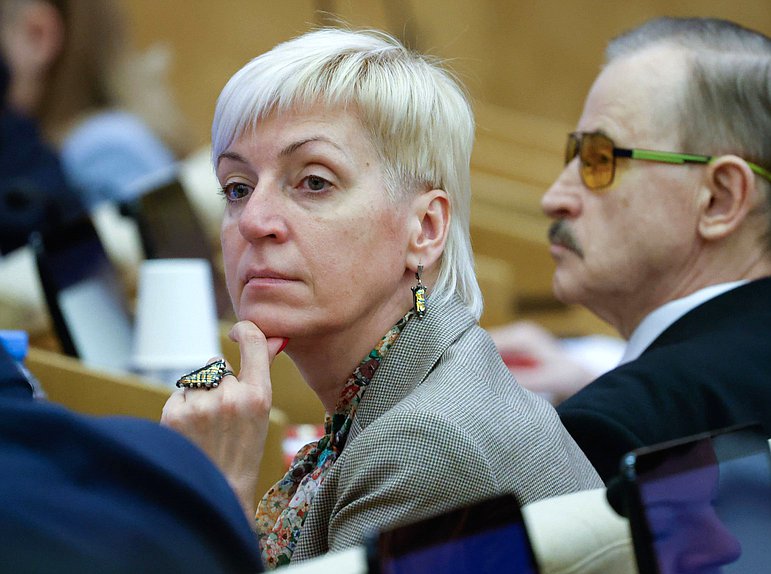 Заместитель Председателя Комитета по просвещению Ирина Ивенских