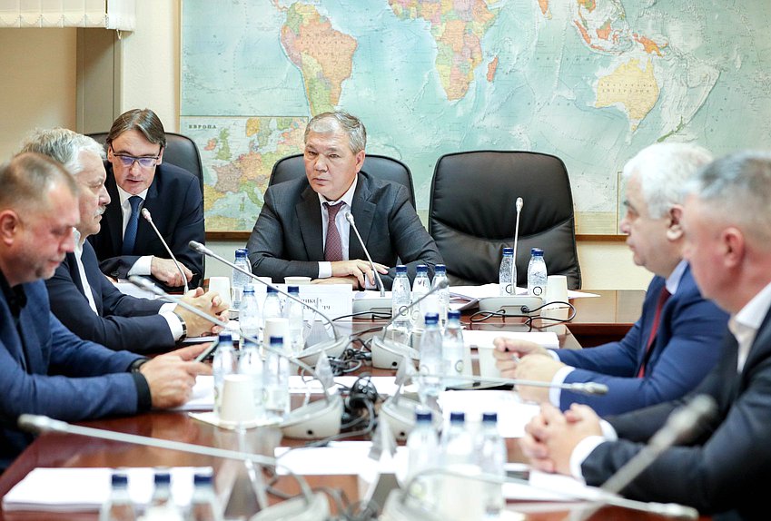 Заседание Комитета по делам СНГ, евразийской интеграции и связям с соотечественниками