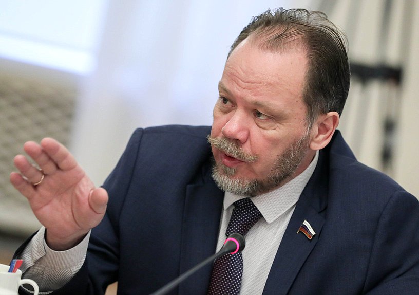 Первый заместитель Председателя Комитета по культуре Александр Шолохов