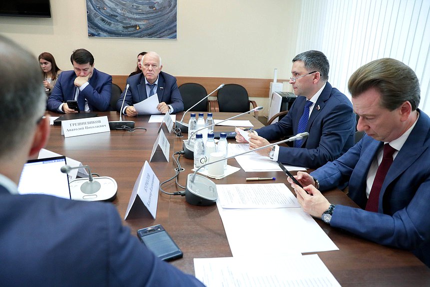 Заседание Комитета по экологии, природным ресурсам и охране окружающей среды