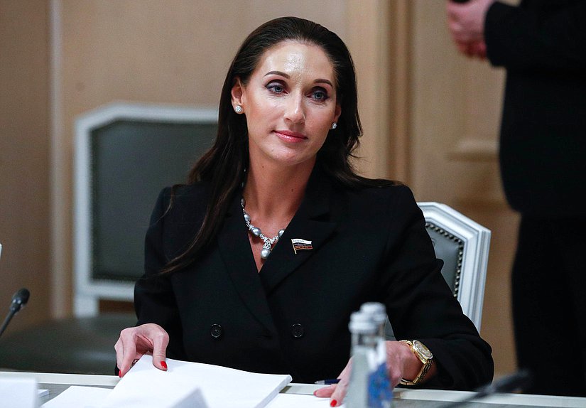 Член Комитета по международным делам Роза Чемерис