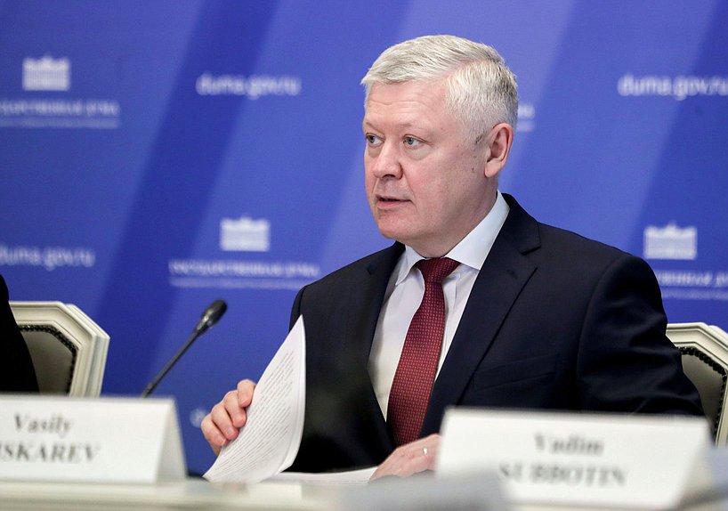 Председатель Комитета по безопасности и противодействию коррупции Василий Пискарев