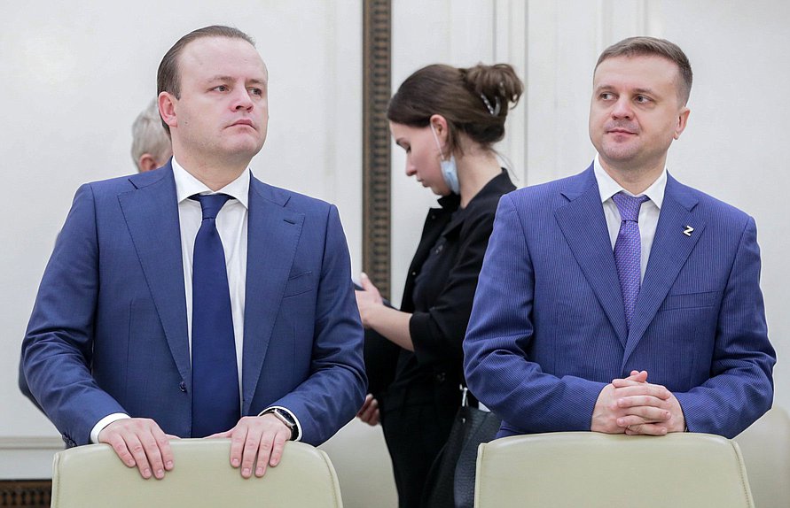 Заместитель Председателя Государственной Думы Владислав Даванков и Председатель Комитета по региональной политике и местному самоуправлению Алексей Диденко