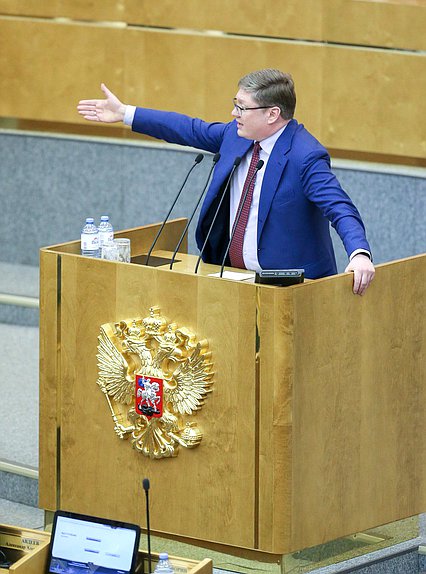 Член Комитета по труду, социальной политике и делам ветеранов Андрей Исаев