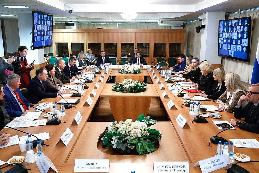 Расширенное заседание Комитета по защите семьи, вопросам отцовства, материнства и детства