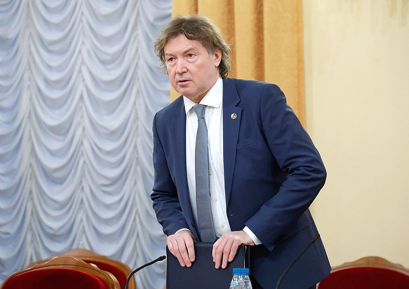 Председатель Комиссии Общественной Палаты по демографии, защите семьи, детей и традиционных семейных ценностей Сергей Рыбальченко