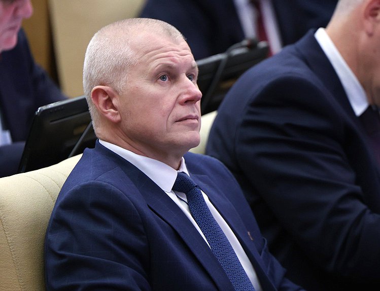 Член Комитета по обороне Олег Новицкий