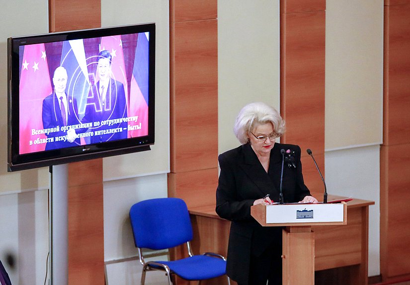 Председатель Комитета по защите семьи, вопросам отцовства, материнства и детства Нина Останина