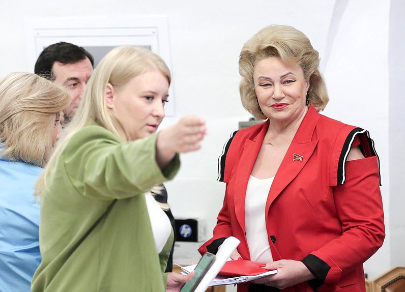 Председатель Комитета по делам семьи, женщин и детей Нина Останина